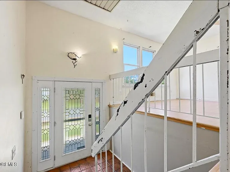 200 Pacific Ave — Photo 2