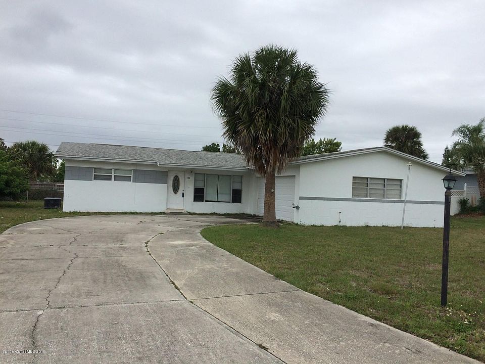 1st image of 1204 Seminole Dr
