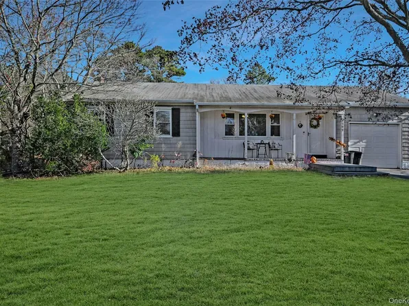 1599 Feureisen Avenue, Bohemia, NY 11716