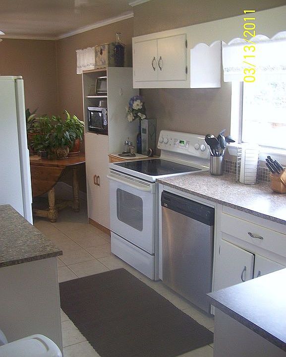 New tile, counter tops, and appliances