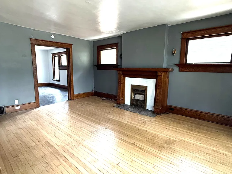 1248 W 10th St — Photo 10