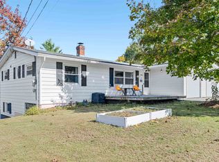 18 Meadowcrest Ln, Barre, VT 05641