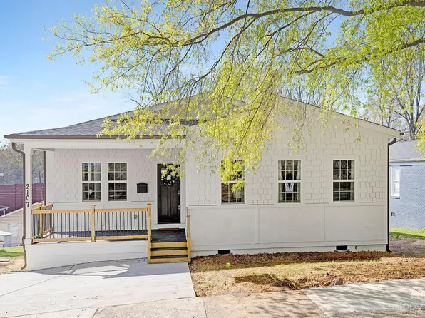 2107 Rush Wind Dr, Charlotte, NC 28206