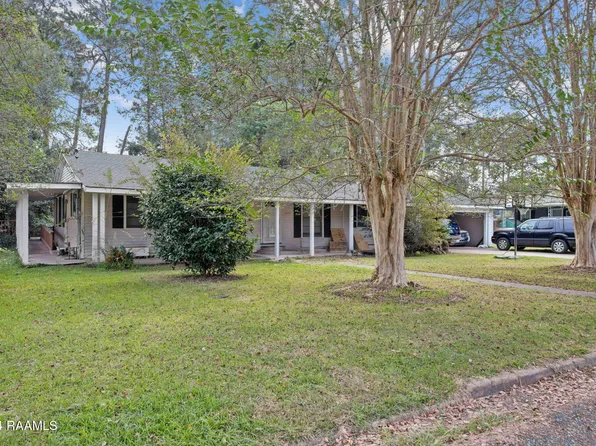 305 Thelma Dr, Lafayette, LA 70506