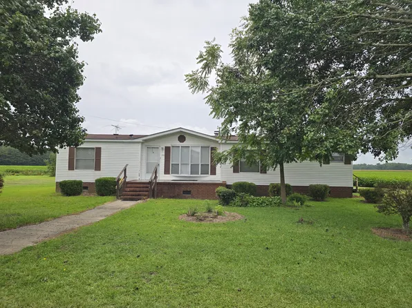 1717 Black Rd, Robersonville, NC 27871