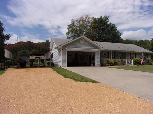 200 Patrick Dr, Springville, TN 38256