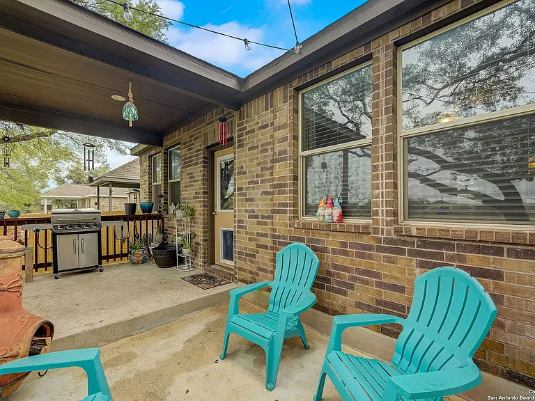 8814 White Crown — Photo 23