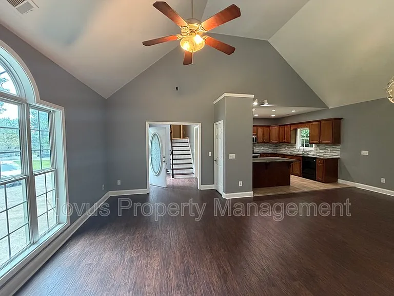 214 Farmington Trce — Photo 7
