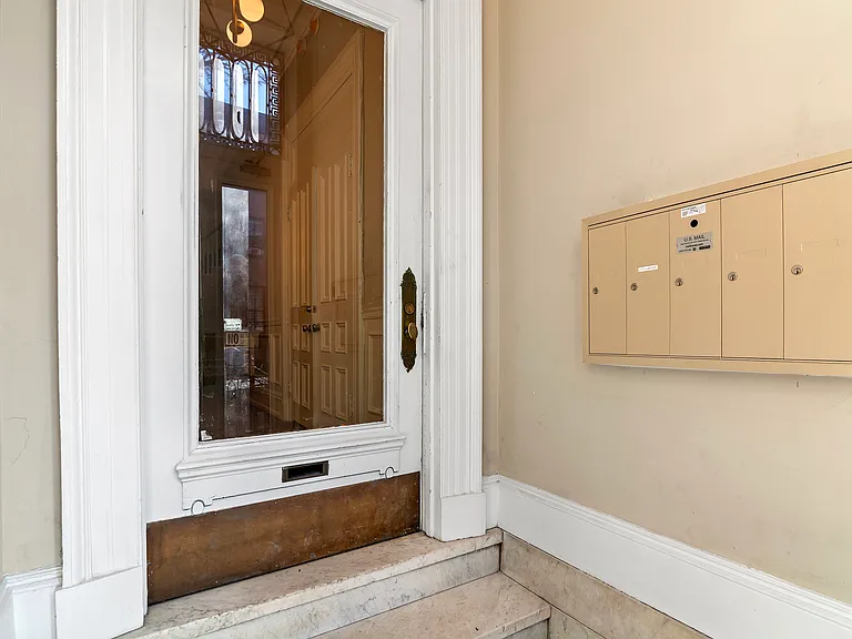 919 Saint Paul St #1 — Photo 3