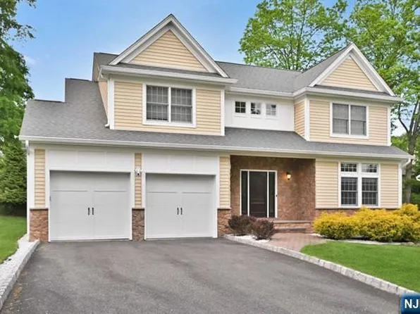 164 Grace Ave, Old Tappan, NJ 07675