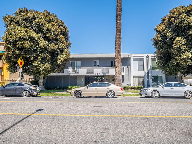220 S Commonwealth Ave #103 — Photo 17