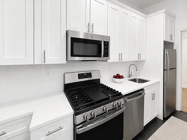 200 W 90th St #10H — Photo 2