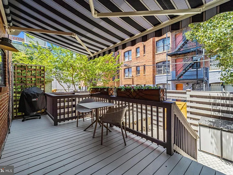 1443 Corcoran St NW — Photo 15