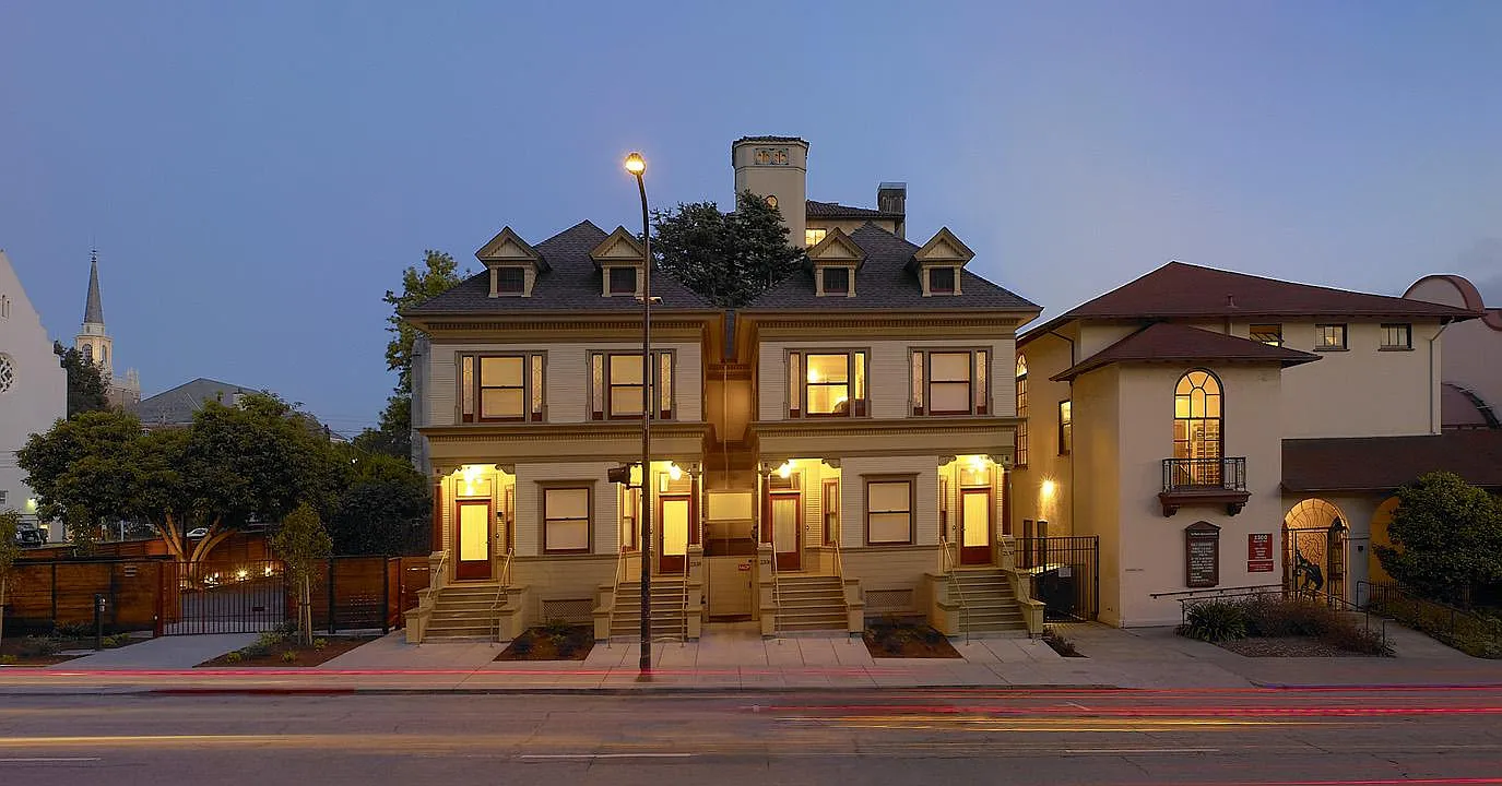 4 bed, 1100 sqft, $7,200 — Photo 3