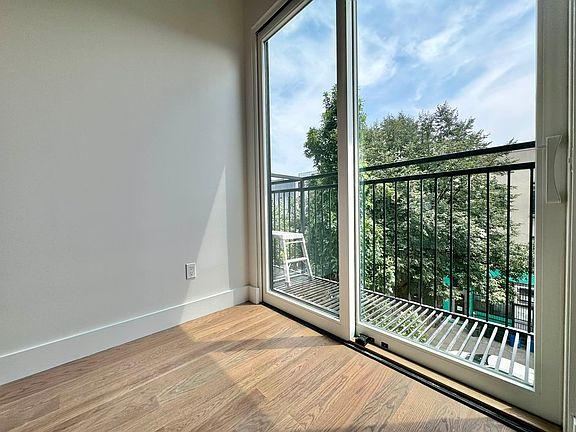 4th image of 245 Himrod St APT 3R