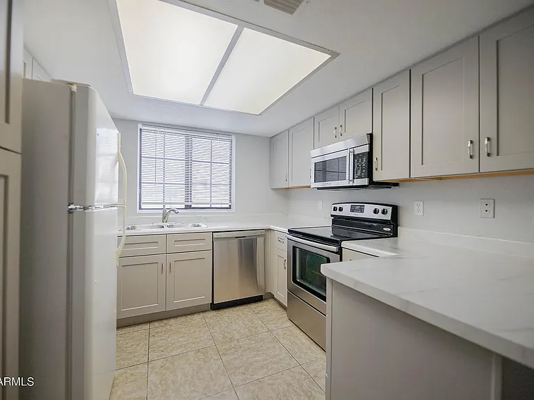 1905 E University Dr #115 — Photo 9