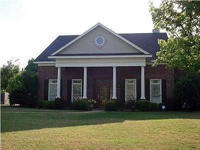 2nd image of 418 Holly Brook Dr