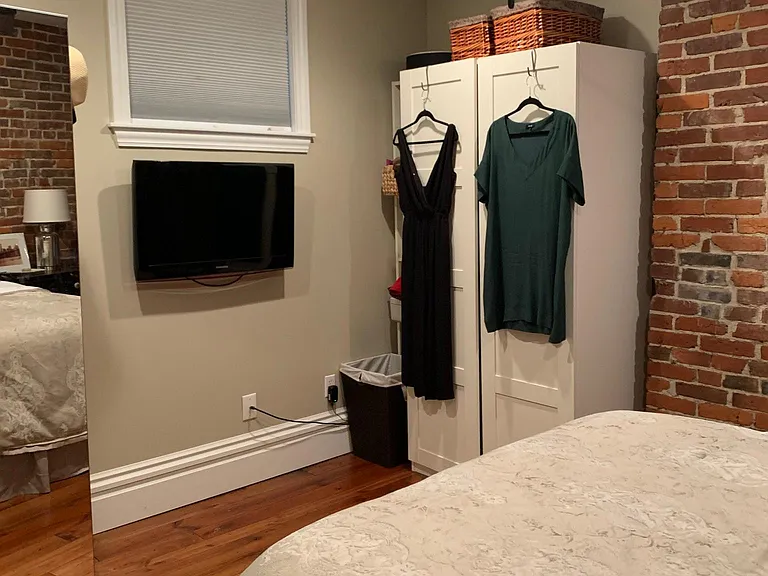 3944 Liberty Ave #2 — Photo 8