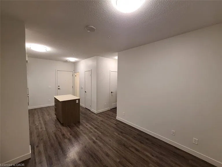 2087 Fairview St #901 — Photo 4