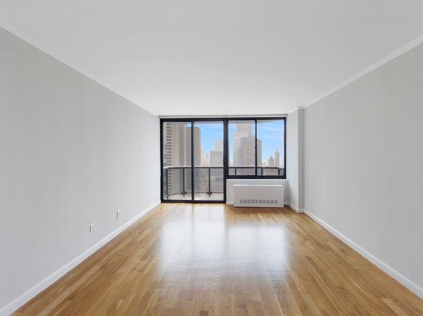 235 W 48th St APT 35C
