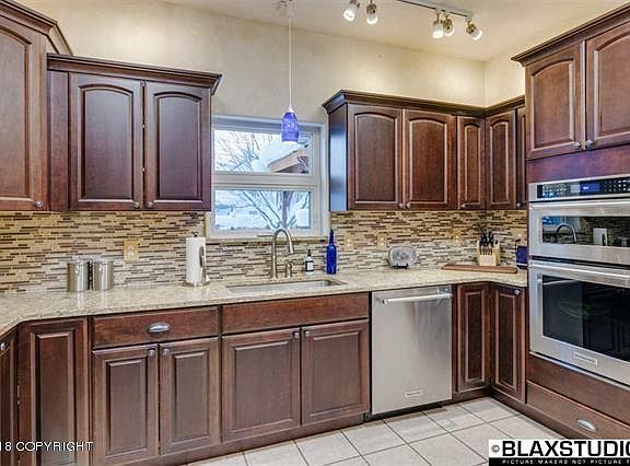 3rd image of 3330 Liberty Ct