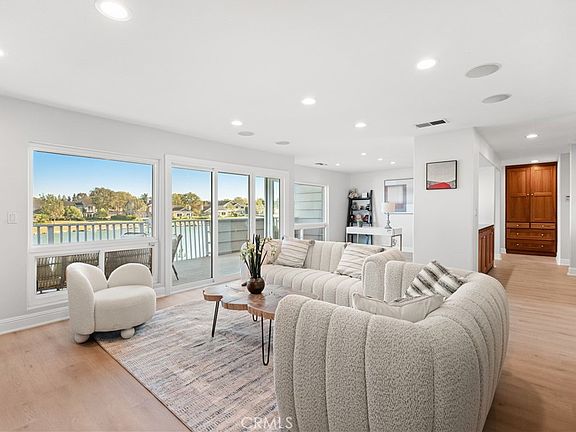 4th image of 25 Lakeview #60