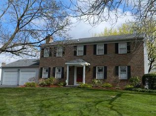 96 S Ridge Trl, Fairport, NY 14450