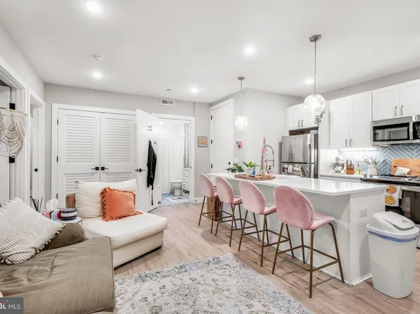 1144 Frankford Ave, Philadelphia, PA