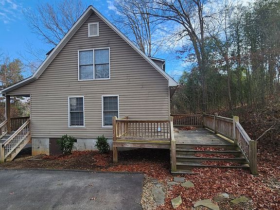 4th image of 52 Iris St