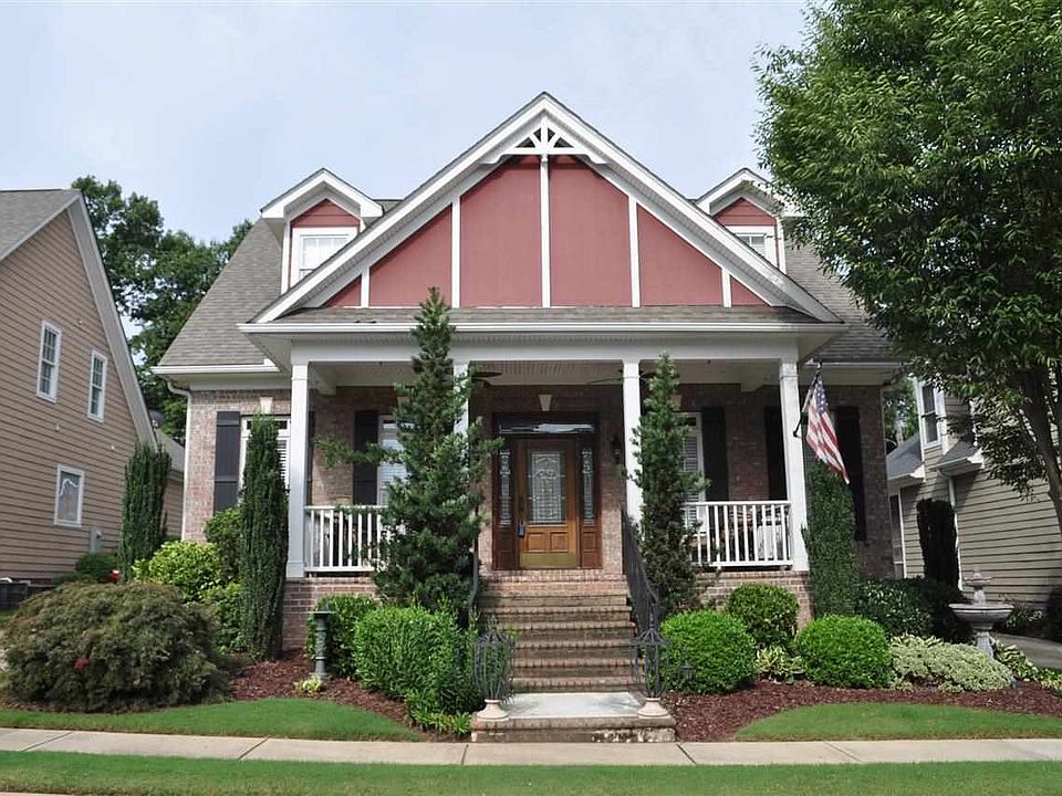 1st image of 123 Applewood Dr