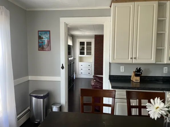 89 Douglass St #2, Portland, ME 04102