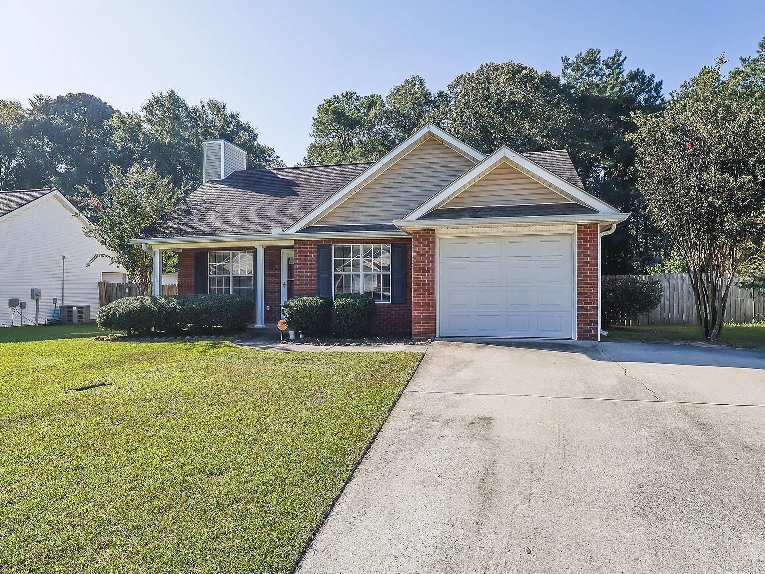3 bed, 1331 sqft, $1,750 — Photo 3