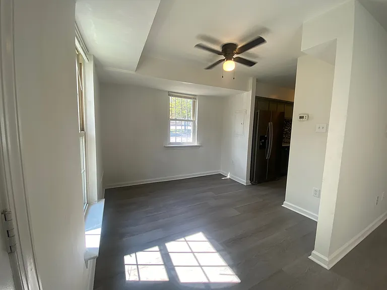 1006 Middleton Pl — Photo 6