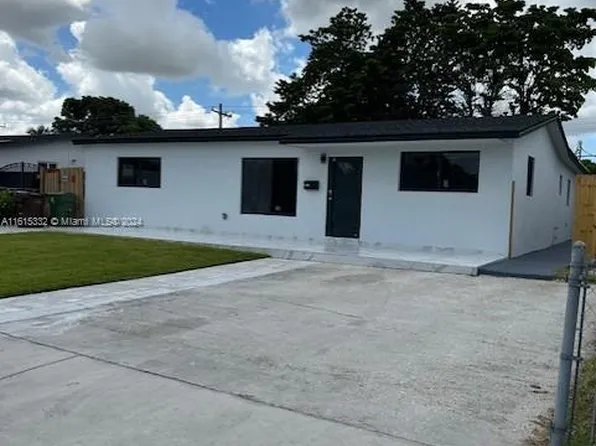 1260 W 32nd St, Hialeah, FL 33012