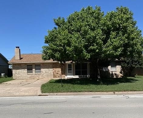 1st image of 2518 Robertson Dr