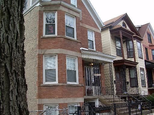 1st image of 2714 N Marshfield Ave APT 2