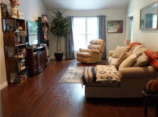 217 Bridgewater Cir, Brunswick, GA 31525