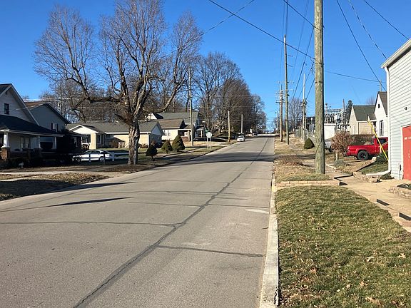 4th image of 660 S Seminary St