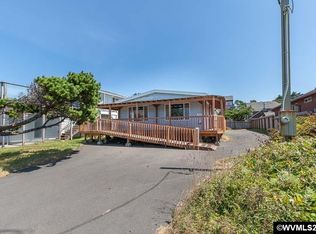 7040 Neptune Ave, Gleneden Beach, OR 97388