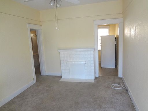 2nd image of 438 W Date St APT 6