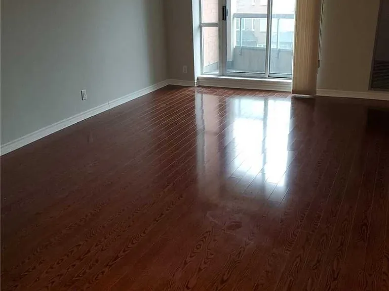 745 New Westminster Dr #312 — Photo 4