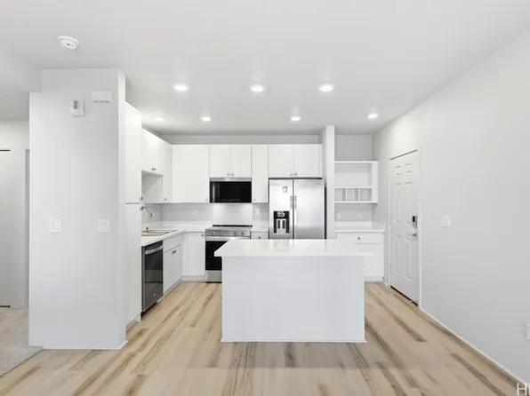 91-3529 Nana Hope St #2215, Ewa Beach, HI 96706
