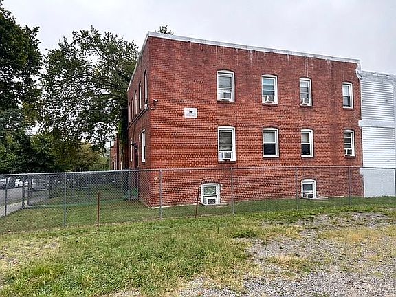 Side view showing 3 levels