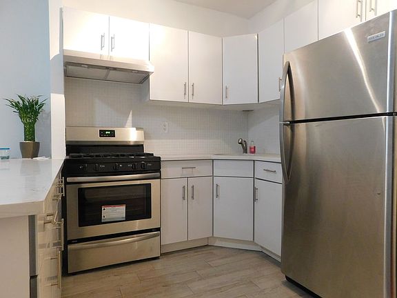 2nd image of 945 Herkimer St Fl 1