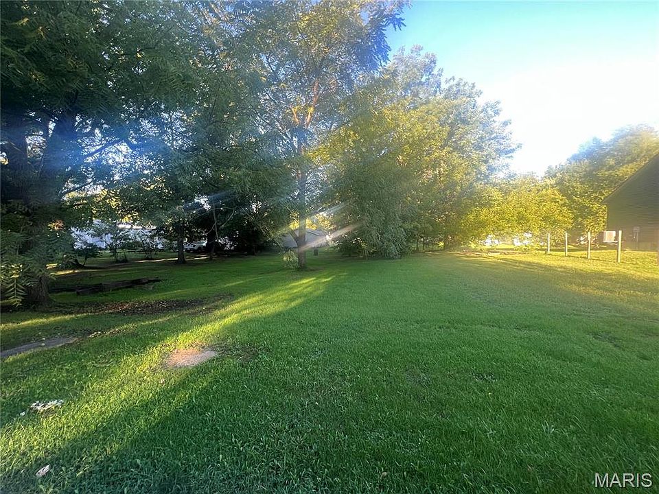 2nd image of 0 S 13th St