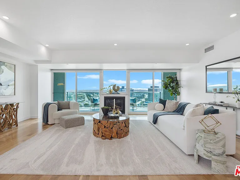 13600 Marina Pointe Dr #1507 — Photo 7