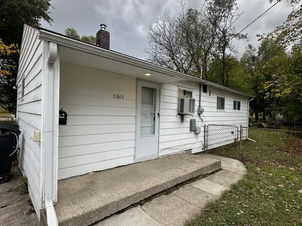 31612 Antrim Ct, Westland, MI 48186