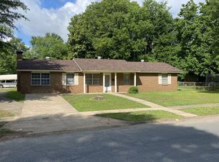 1302 Belmont Dr, Pine Bluff, AR 71601