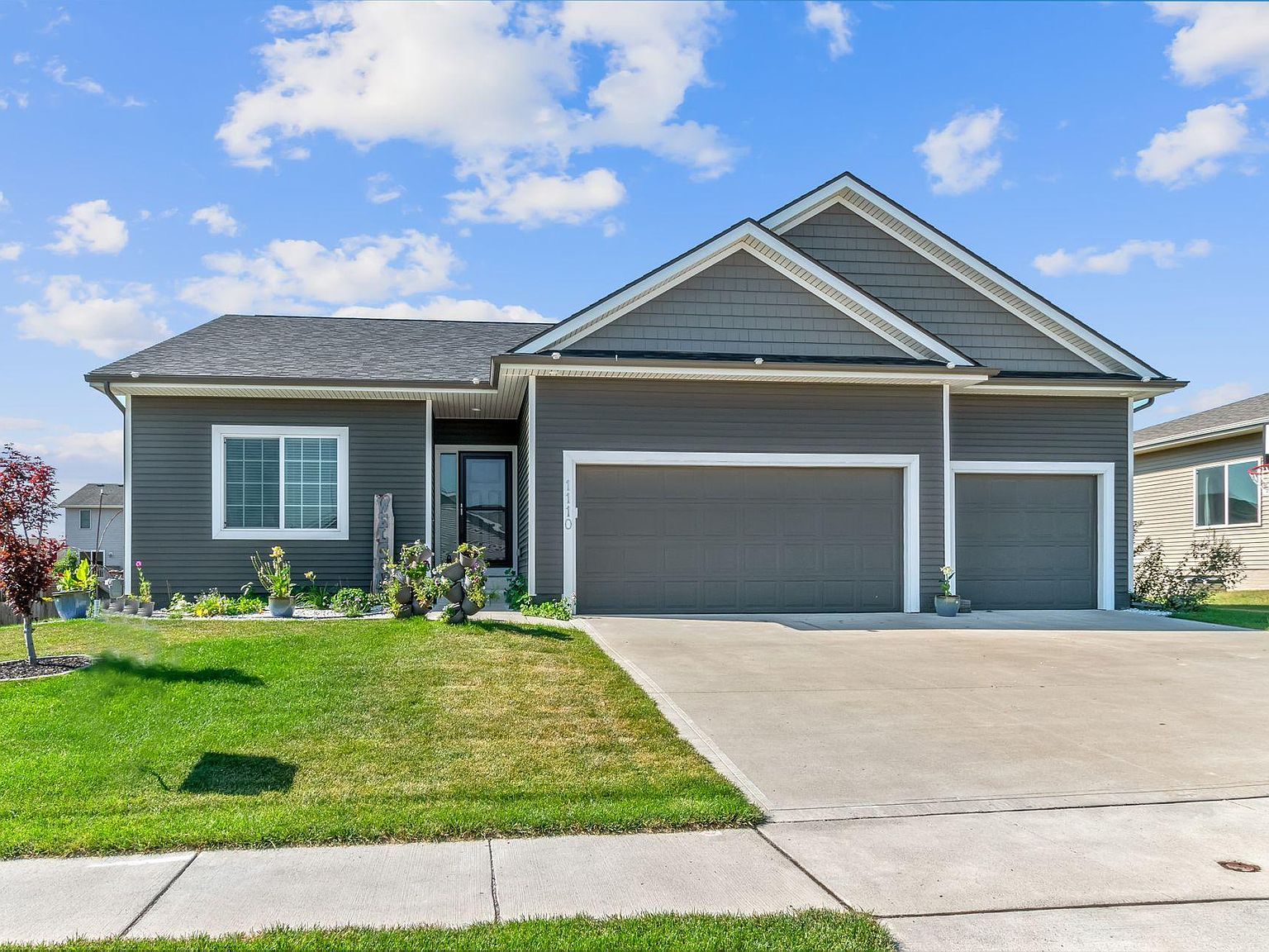 1110 Apache St, Nevada, IA 50201 Zillow