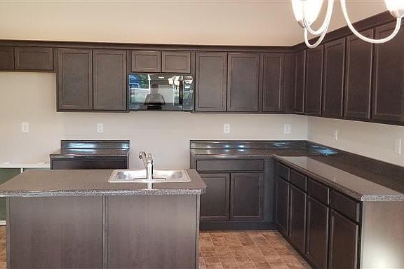 5th image of 1004 Trevino Pl Lot 9